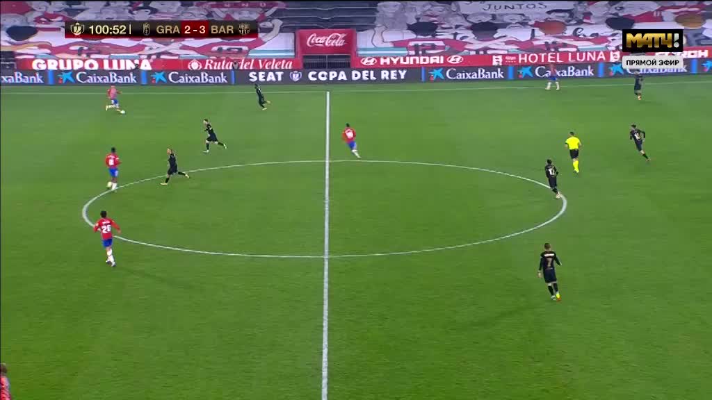 速度与激情！东契奇圣诞大战极限回防，飞身大帽阿门汤普森，全场沸腾！