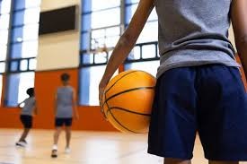 形势不妙！雄鹿7连败现存联盟最长，排名跌至东部第11