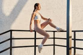 大谷翔平在经典赛对决意大利时投出 160 公里火球，展现极强压制力