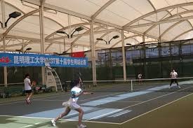 费耶诺德主帅：与米兰的欧冠次回合会很困难，但我们会全力以赴